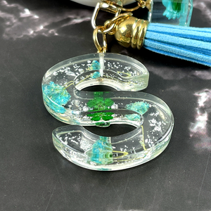 Resin Flower Letter Keychain 29acxx140325 - Keychains - GoDuckee