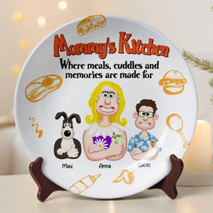 Personalized Gifts For Mom Ceramic Round Plate 05xqtn140325pa Mommy's Kitchen - Where Meals, Cuddles And Memories Are Made For - Ceramic Round Plate - GoDuckee