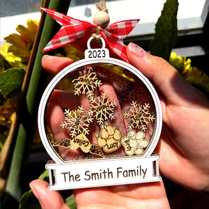 Snow Family - Personalized 4D Shaker Ornament - - GoDuckee