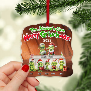 Merry Christmas, Personalized Family Ornament, PW-03HTTN260923, Xmas Gift - Ornament - GoDuckee