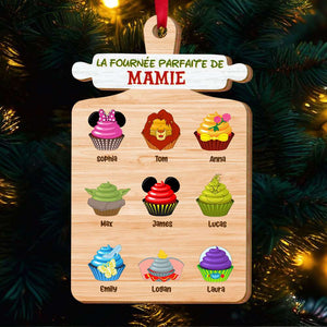 La fournée parfaite de Mamie, Ornements pour Enfants Cupcake, Cadeau de Noël pour la Famille 01HUTI281023QN - Ornament - GoDuckee