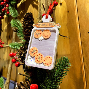 Family-Personalized 5 Layered Christmas Shaker Ornament- Gift For Family- Christmas Gift- Family Shaker Ornament - Ornament - GoDuckee