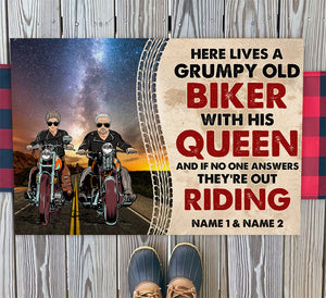 Personalized Biker Couples Doormat - Here Lives A Grumpy Old Biker With His Queen - Marriage Chapter - Doormat - GoDuckee