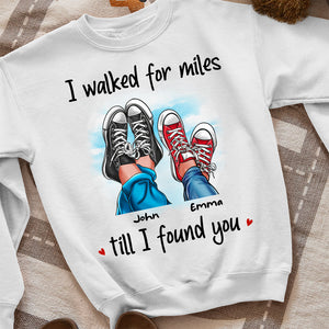 Couple Shoes 03QHHN061222 T-shirt Hoodie Sweatshirt - Shirts - GoDuckee