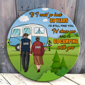 If I Could Back To - Personalized Round Wooden Sign - Gift For Couple - Old Couple Hand In Hand Back View - Wood Sign - GoDuckee