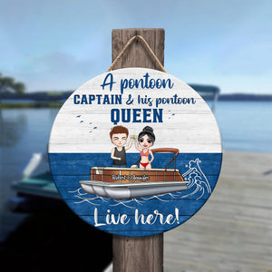 Pontoon A Pontoon Captain & His Pontoon Queen Live Here - Personalized Round Wooden Sign - Wood Sign - GoDuckee
