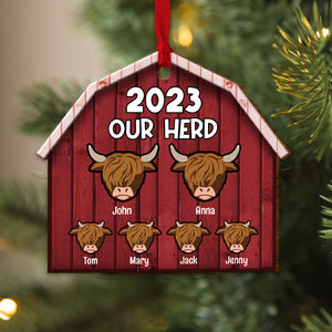Highland Cow Family Personalized Wood Ornament, Christmas Gift For Family - Ornament - GoDuckee