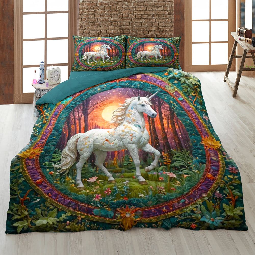 Unicorn Lovers Quilt Bed Set 05HUDT180125 - Blanket - GoDuckee