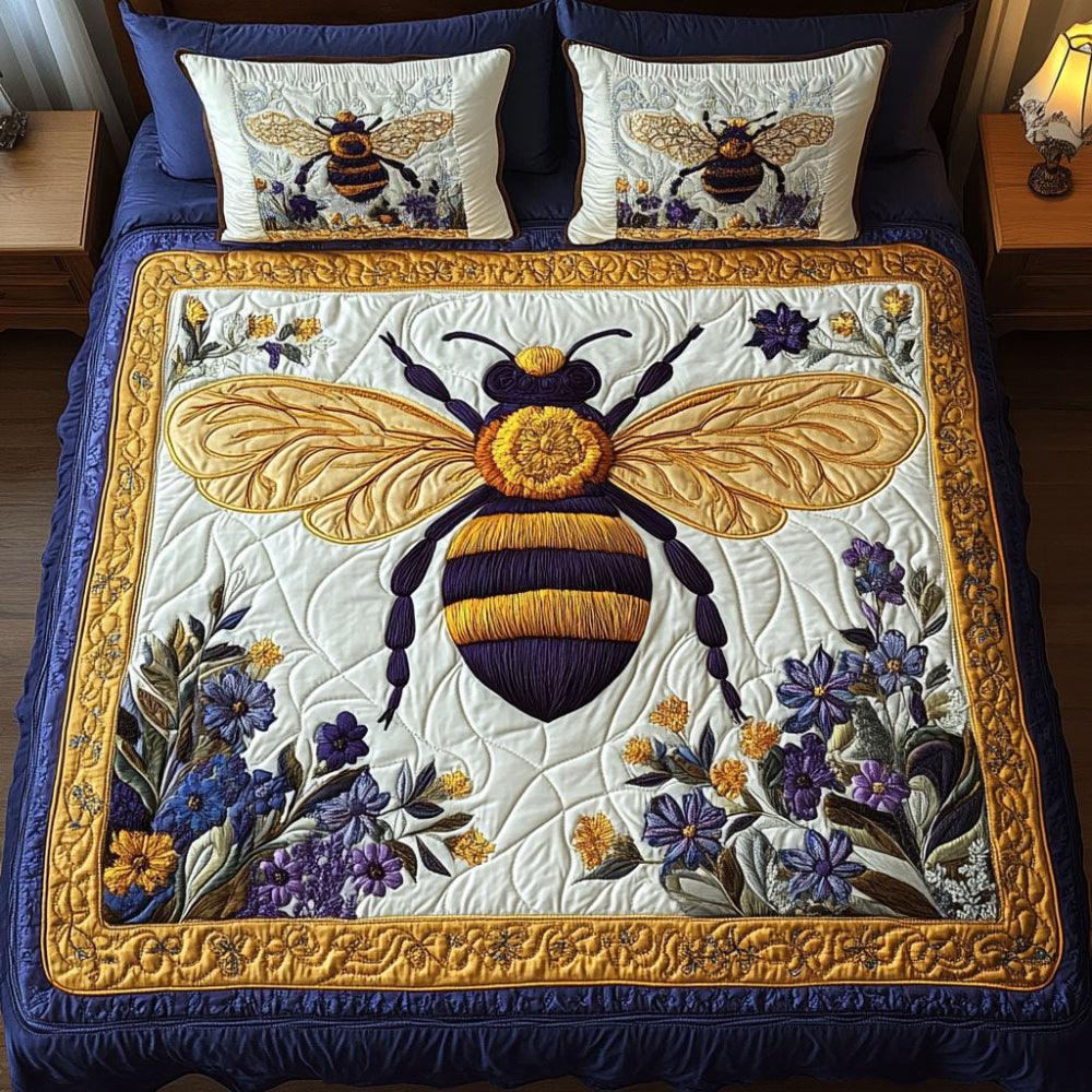 Gifts For Bee Lovers Quilt Bed Set - Blanket - GoDuckee
