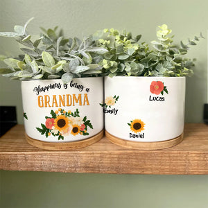 Happiness Is Being A Grandma Personalized Plant Pot Gift For Grandma - Plant Pot - GoDuckee