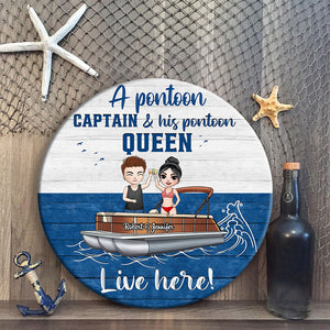 Pontoon A Pontoon Captain & His Pontoon Queen Live Here - Personalized Round Wooden Sign - Wood Sign - GoDuckee