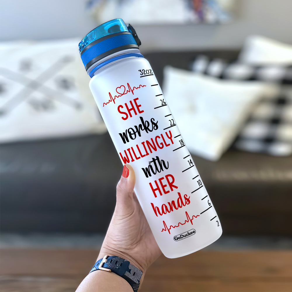 Personalized Female Gymer Water Bottle - My Daily Workout Affirmations -  GoDuckee