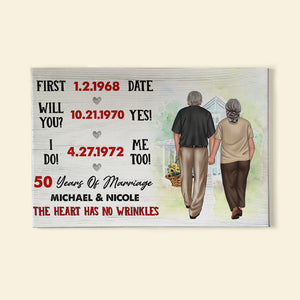 Personalized Older Couple Poster - The Heart Has No Wrinkles - Custom Years Of Marriage - Poster & Canvas - GoDuckee