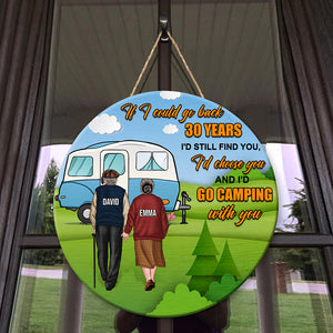 If I Could Back To - Personalized Round Wooden Sign - Gift For Couple - Old Couple Hand In Hand Back View - Wood Sign - GoDuckee