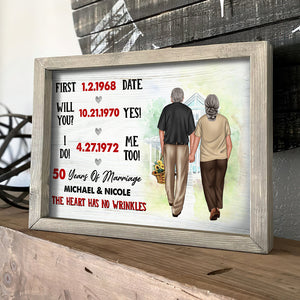 Personalized Older Couple Poster - The Heart Has No Wrinkles - Custom Years Of Marriage - Poster & Canvas - GoDuckee